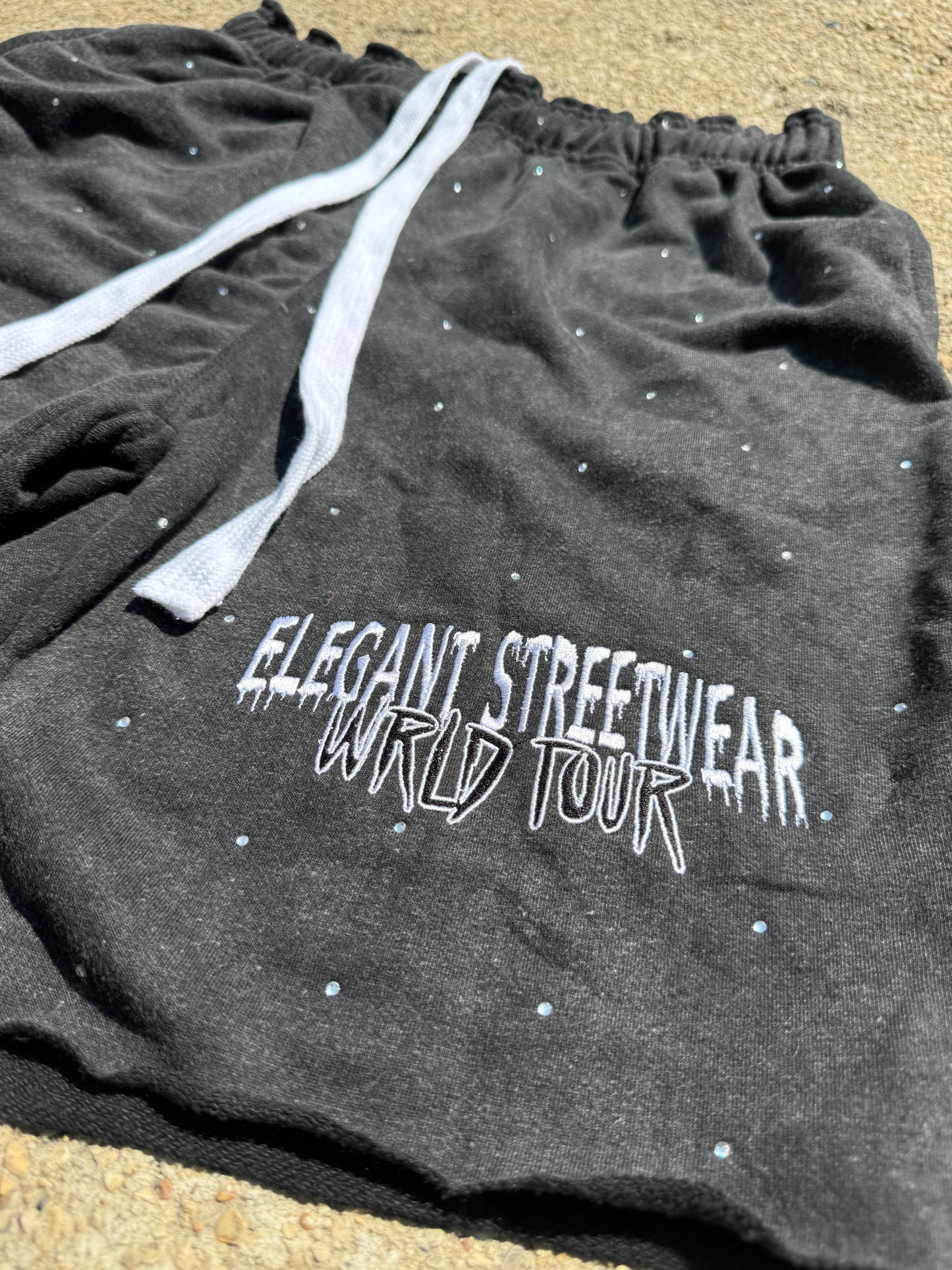 “Reach for the stars” terry shorts( black )