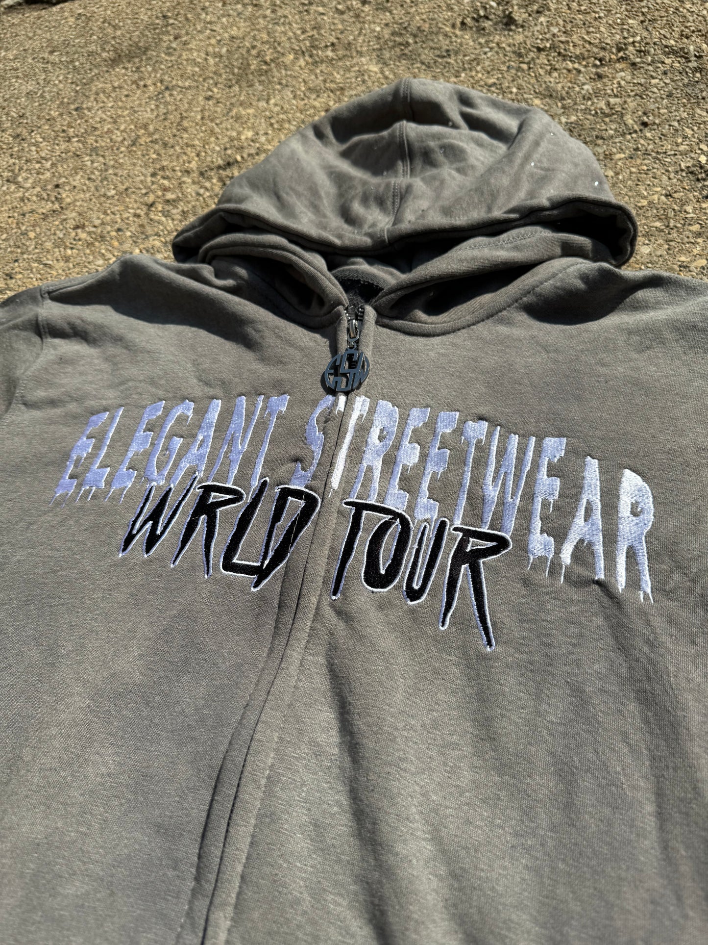 “Reach for the stars” zipped hoodie( grey )