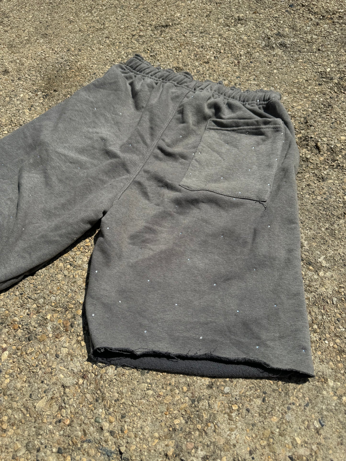 “Reach for the stars” terry shorts( grey )