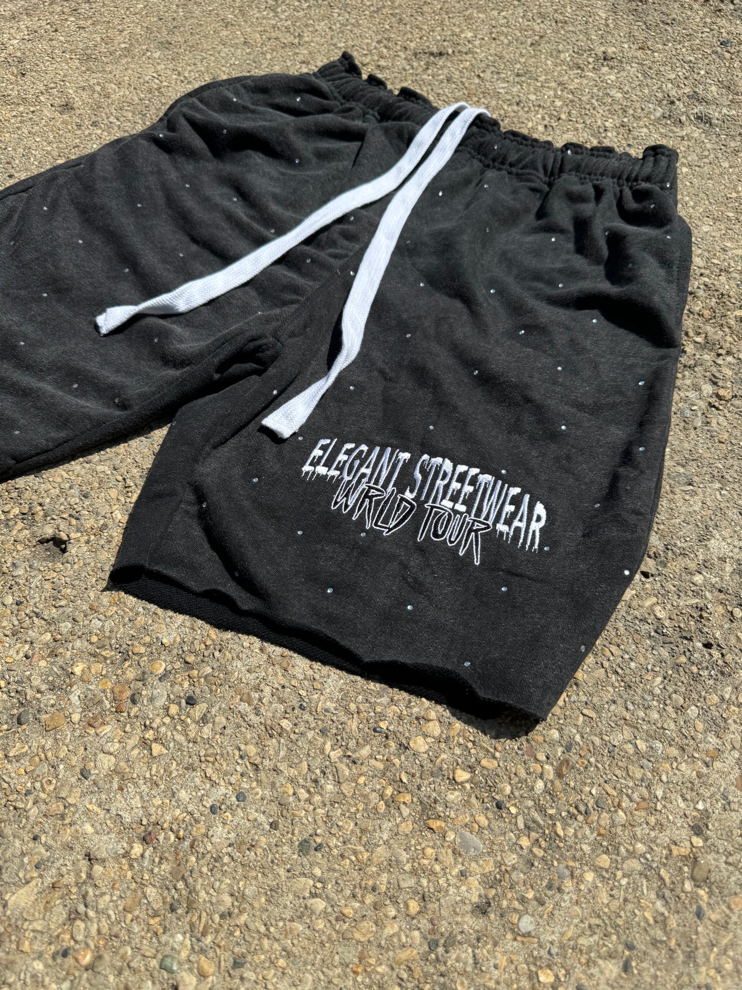 “Reach for the stars” terry shorts( black )